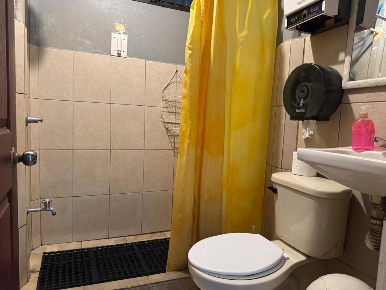 Kalunay Hostel Puerto Viejo de Talamanca Zewnętrze zdjęcie