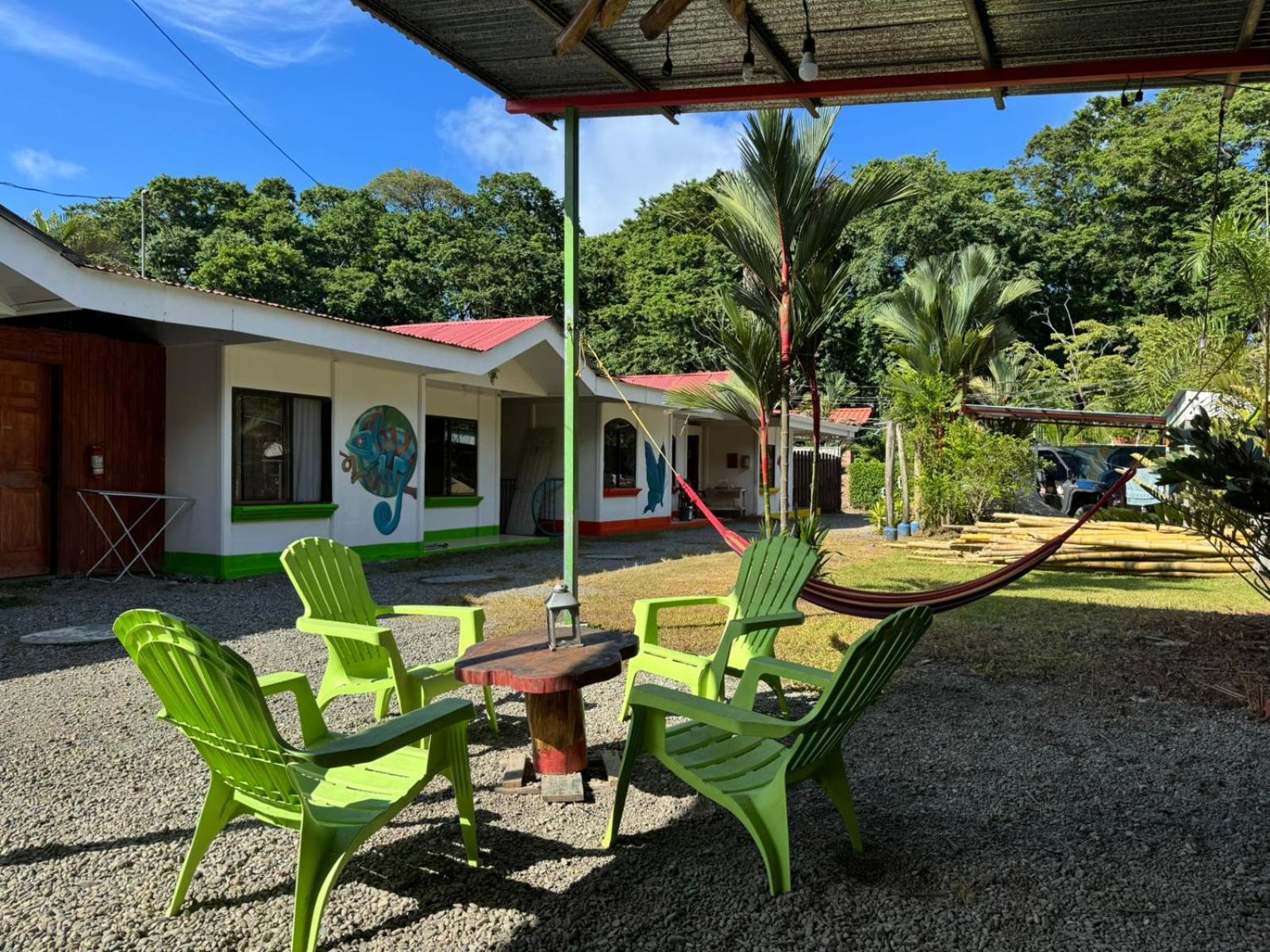 Kalunay Hostel Puerto Viejo de Talamanca Zewnętrze zdjęcie
